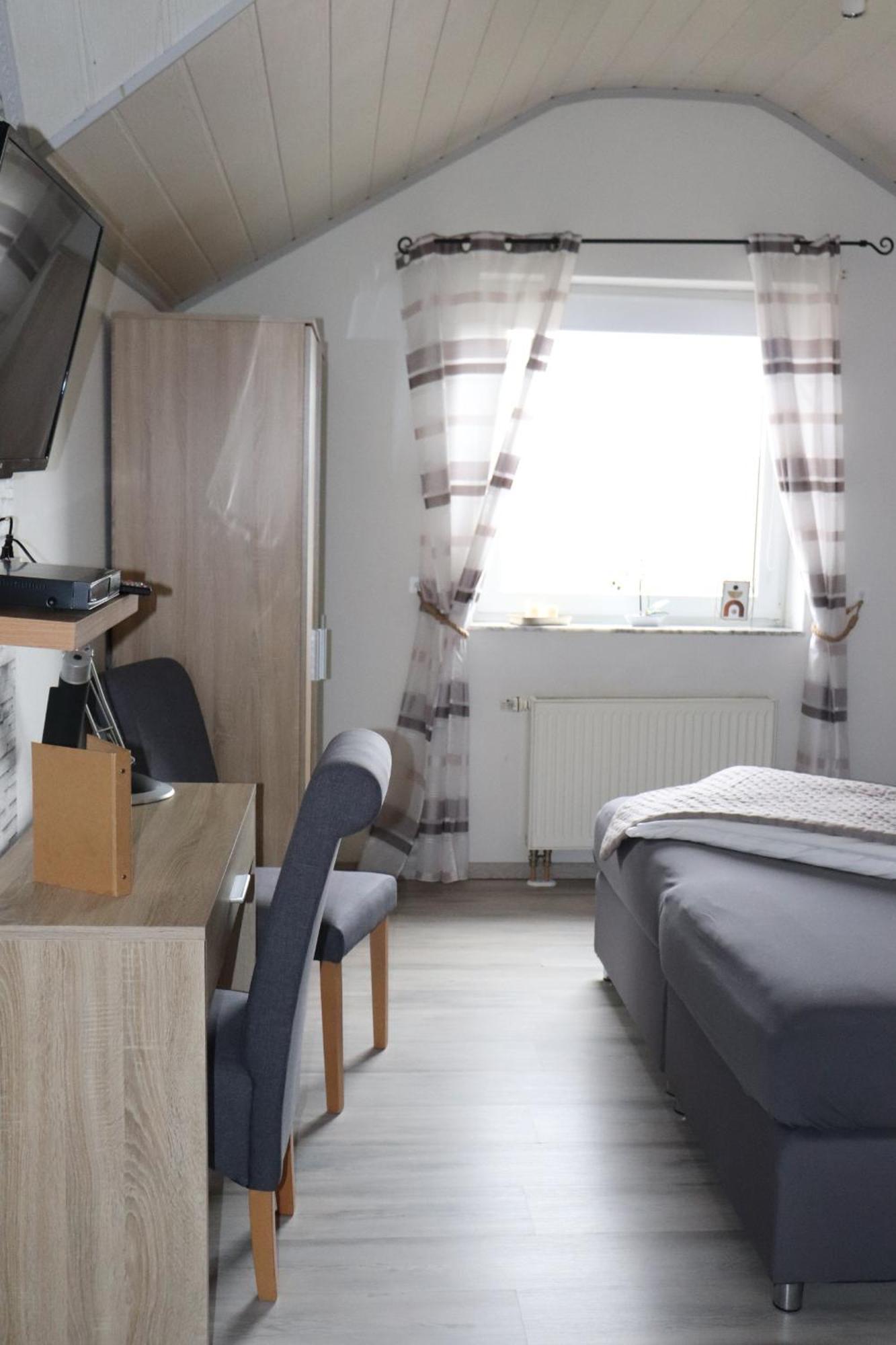 Pension Und Apartment Landhaus Fricke Calden ภายนอก รูปภาพ
